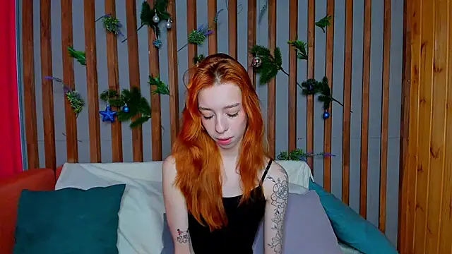 Lori Williams online show from January 15, 1:00 am