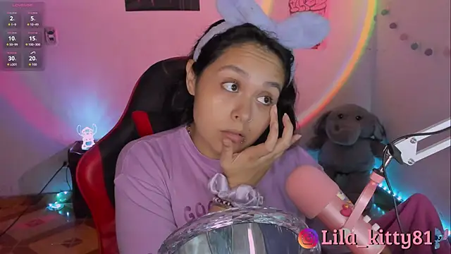 lila kitty81 online show from September 18, 9:57 pm