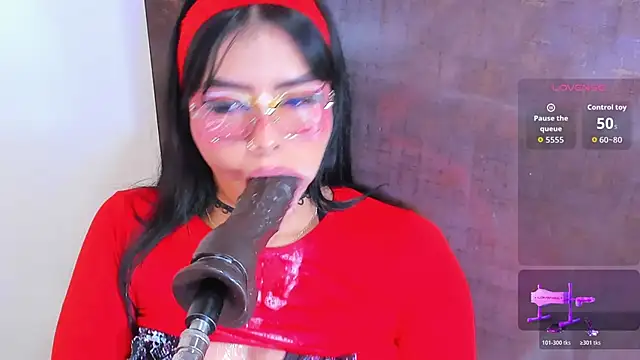 pocahontas lantina online show from March 12, 4:04 am