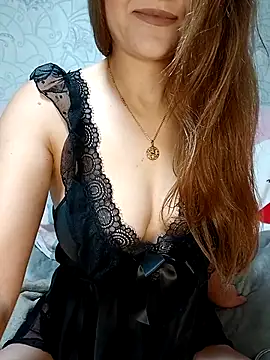 Snapshot of Viola3102 chatting on October 17, 6:00 pm Viola3102 online show from October 17, 6:00 pm