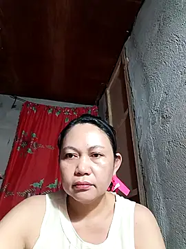 Everleigh mom online show from October 10, 7:52 pm