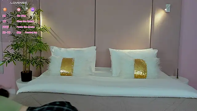 NancyJonson online show from March 26, 3:30 am