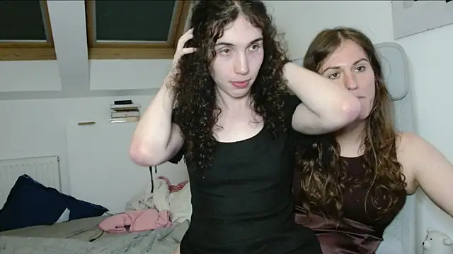 Snapshot of tsbubbles760 chatting on October 7, 8:02 pm tsbubbles760 online show from October 7, 8:02 pm