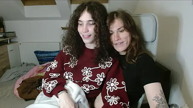 Snapshot of tsbubbles760 chatting on October 18, 10:11 pm tsbubbles760 online show from October 18, 10:11 pm