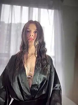 Sofi Leal online show from February 21, 12:28 pm