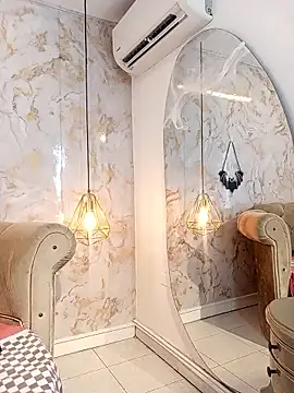 nathaliamiller online show from October 4, 7:29 pm