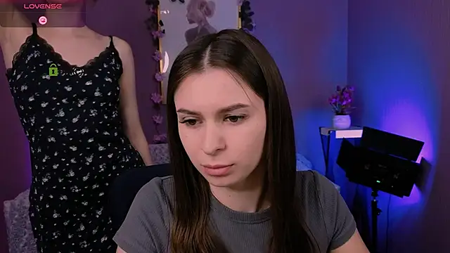 nekky mouse online show from October 19, 9:33 am