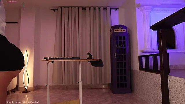 vaniaa95 online show from March 22, 12:49 am