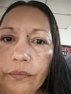 Snapshot of marinita13 chatting on November 1, 9:52 pm marinita13 online show from November 1, 9:52 pm