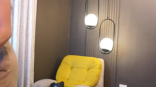 Ariaa Isabell online show from March 31, 6:52 pm