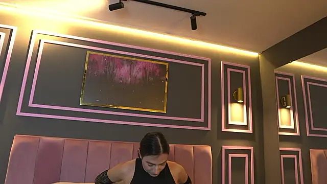 Ariaa Isabell online show from March 14, 12:50 pm