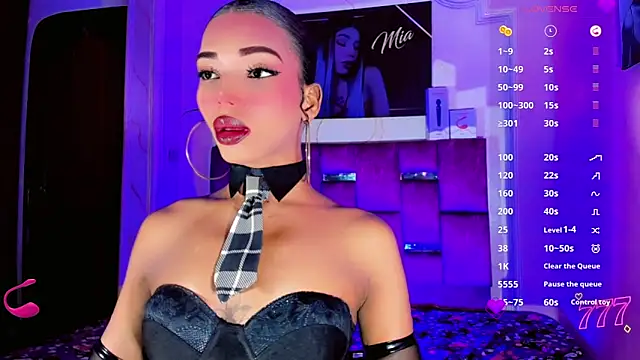 LADY-HOT-SEXY- online show from June 8, 1:28 am