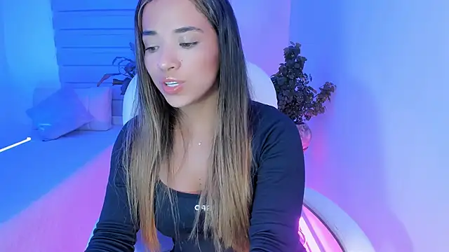 Chloe Rain online show from May 16, 1:19 am
