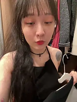 Etherealcat33 online show from April 4, 3:22 pm