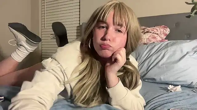 anamira1 online show from March 11, 1:32 am