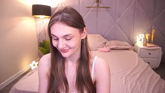 DiamondGoldie online show from November 12, 2:26 pm