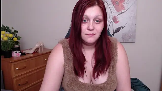 Alisawoods  online show from February 19, 1:10 pm