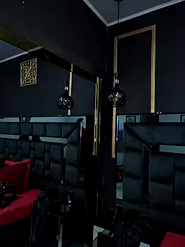 Aniajoness  online show from December 3, 3:20 am