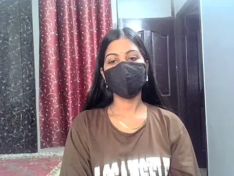 Meri Cutie Pie online show from November 10, 1:39 pm