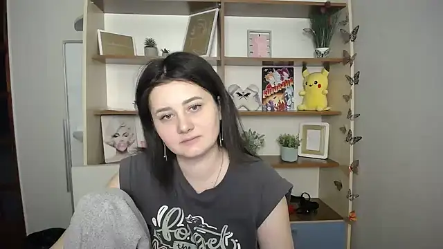 Katrin kiss  online show from March 26, 2:30 pm