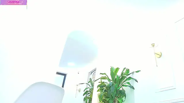 Daisy Price online show from October 19, 12:07 pm