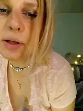 TsPostophere online show from April 1, 11:11 am