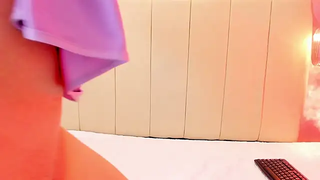 nayiraa  online show from September 27, 11:50 am