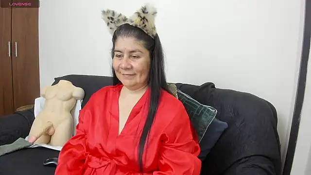 kiraGeiner online show from November 22, 1:30 am