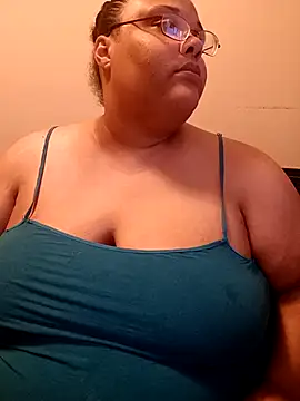 Snapshot of SexyBBW10790 chatting on September 26, 11:41 am SexyBBW10790 online show from September 26, 11:41 am