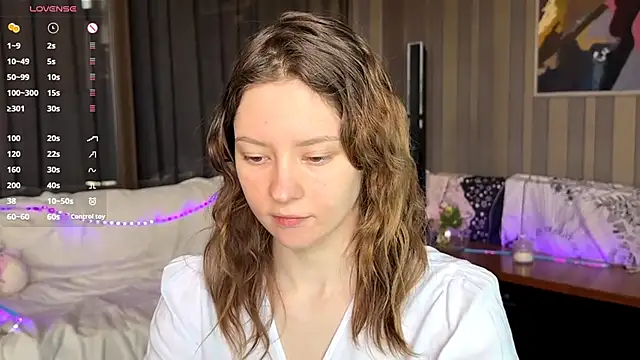 IrisPurrphy online show from April 26, 9:29 am