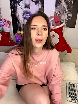 LINA ALL EYES ON YOU online show from January 8, 9:41 pm