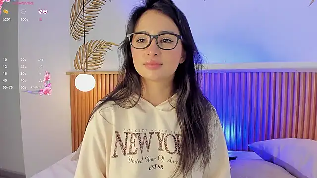 Valleriie  online show from January 16, 5:31 pm