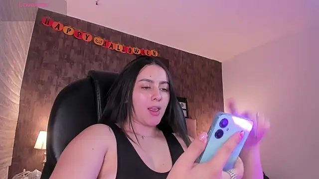 marian  stone online show from November 8, 6:13 pm