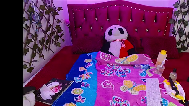 IVET CUTE1 online show from April 30, 4:18 am