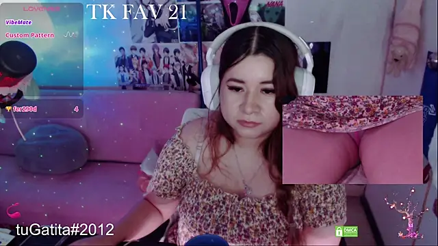 Pink girl0n online show from April 6, 4:46 am