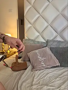 Snapshot of Abby_Garciaa chatting on September 25, 8:17 pm Abby Garciaa online show from September 25, 8:17 pm
