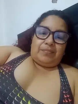 ladytropical1 online show from August 6, 1:56 am