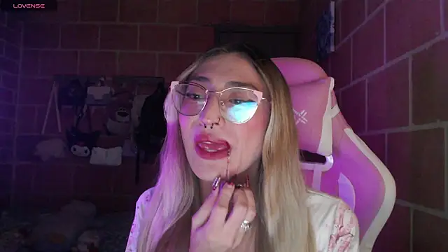 Andrea camilaaa online show from July 24, 5:27 am