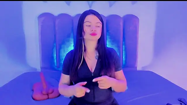 TahliaNovoa online show from April 16, 3:18 am