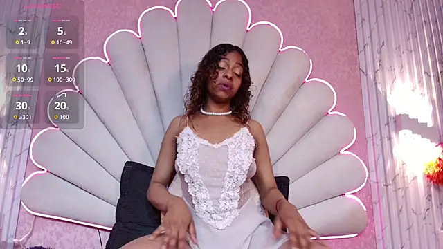 MisRoos online show from November 21, 3:36 pm