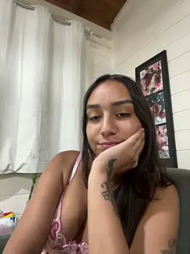 hannahhotwife online show from March 20, 7:30 pm