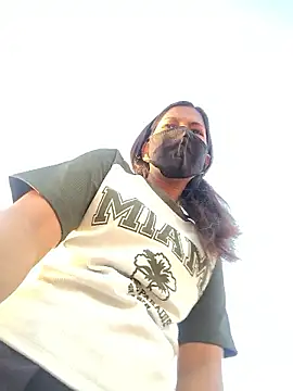 HOTSEXY KAVYA online show from April 13, 12:39 pm