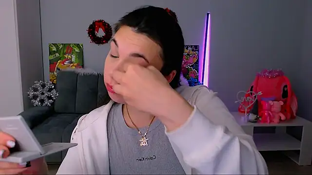 queenofthesense  online show from November 19, 2:50 pm