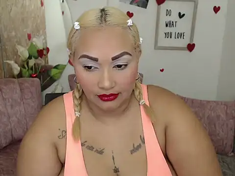 laleska montenegro online show from October 30, 7:11 am