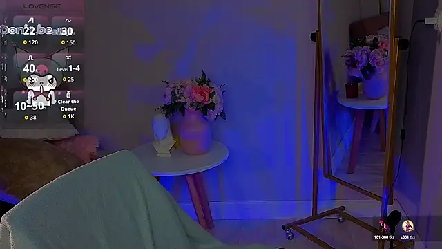 Snapshot of Sophie_SkyAngel chatting on October 16, 1:25 pm Sophie SkyAngel online show from October 16, 1:25 pm
