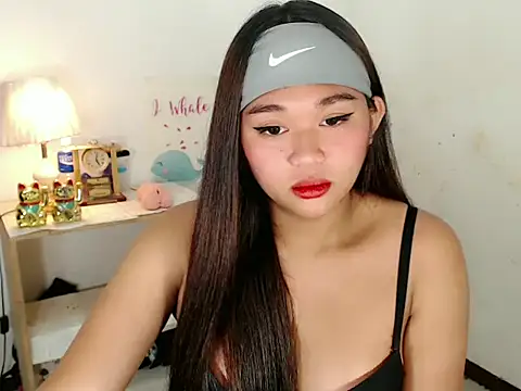 Snapshot of Malia_cummer chatting on October 16, 10:23 pm Malia cummer online show from October 16, 10:23 pm