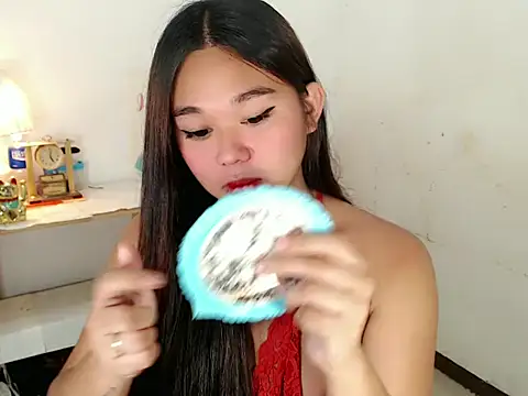 Malia cummer online show from November 6, 12:00 pm