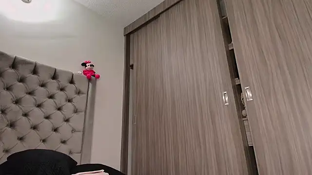 dreamsussi online show from November 27, 2:58 am