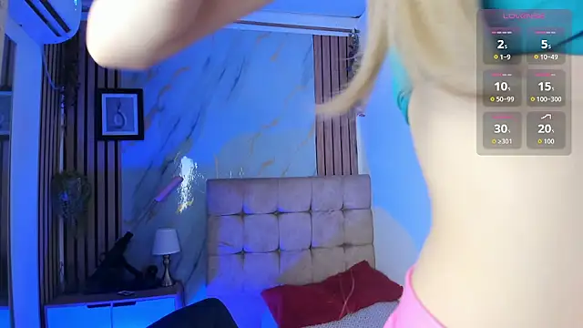 Vanessa Jenner online show from July 8, 1:02 pm