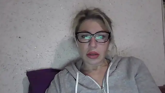 fox red lady7 online show from February 6, 4:32 pm